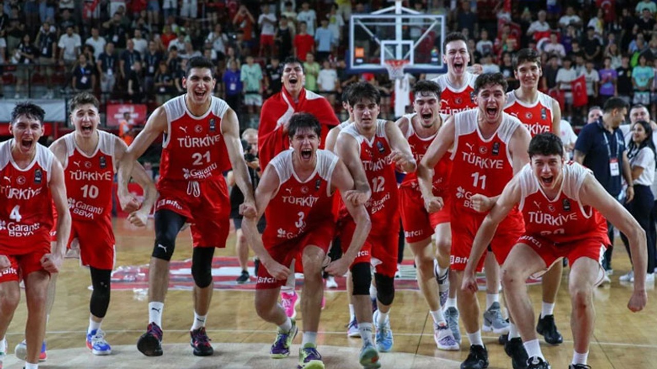 Genç Milli Basketbol Takımından Polonya Galibiyeti