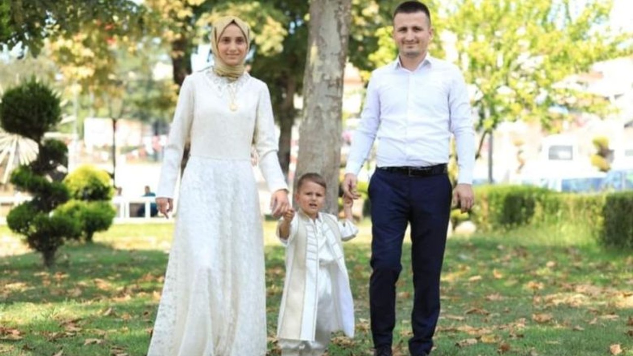 Kazada Eşini Ve Çocuğunu Kaybetti ! Duygusal Veda Mesajı Yayımladı