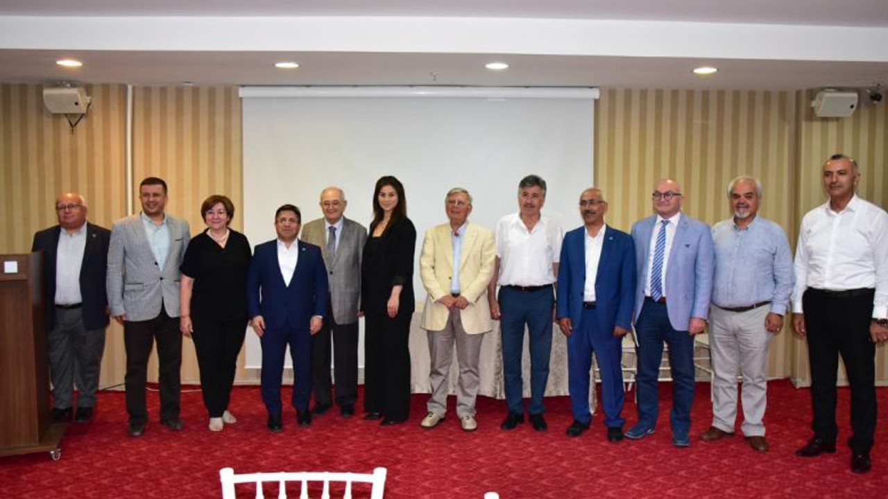 Rektör Oğurlu İş İnsanlarıyla Bir Araya Geldi