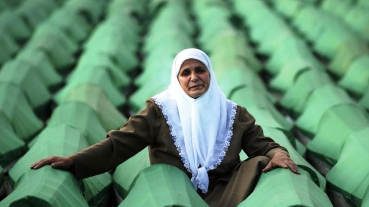 Srebrenitsa Katliamı Nedir ?