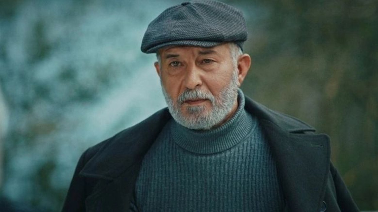 Usta Oyuncu Ali Sürmeli'nin Evi Gündem Oldu
