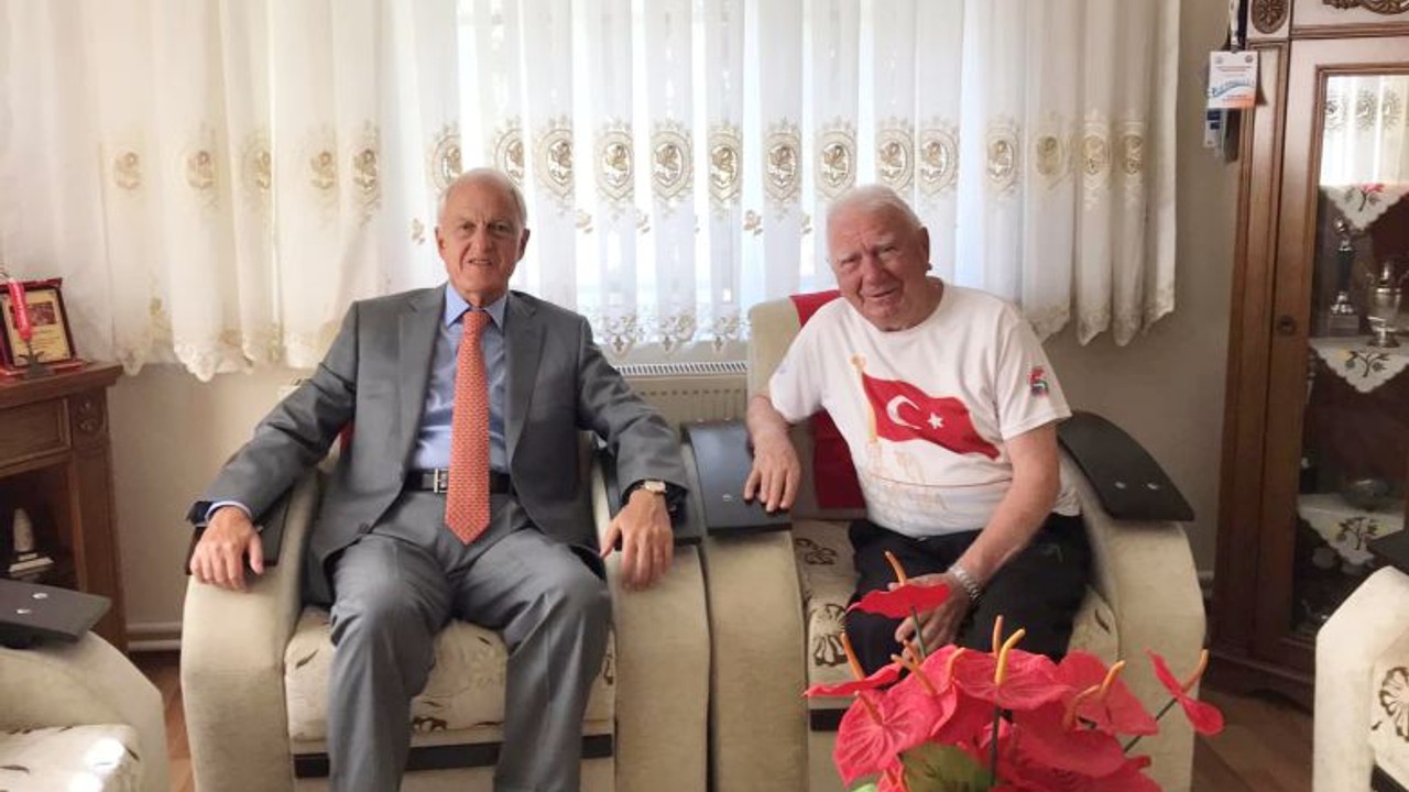 Yırcalı’dan Efsane Sporcuya Ziyaret