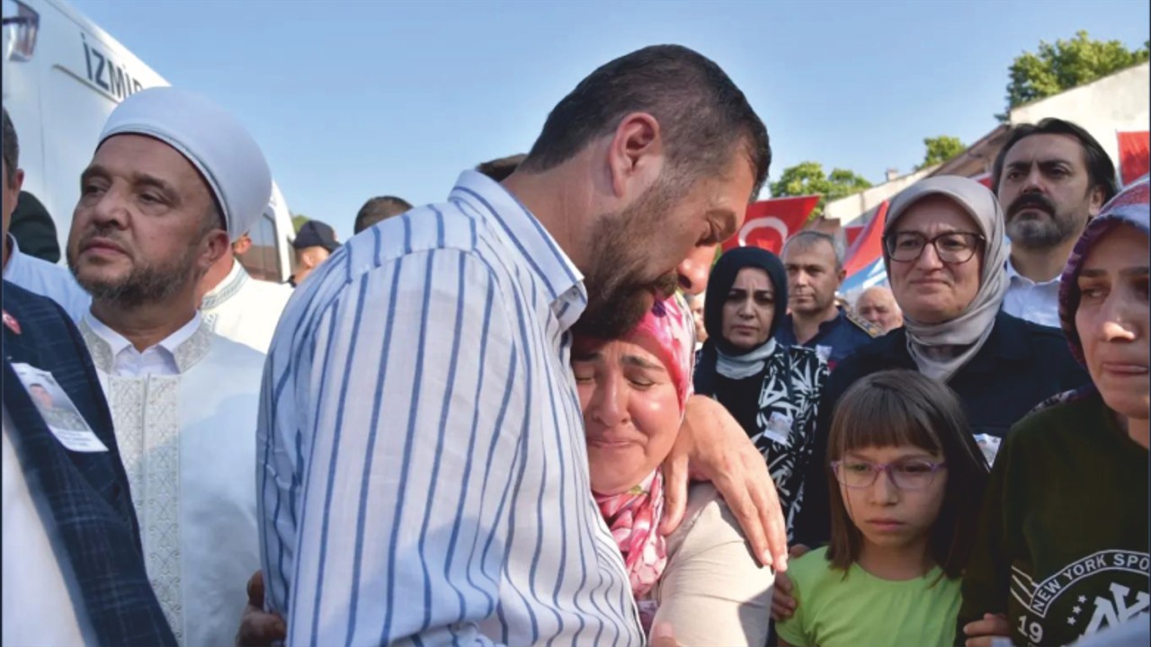 Sındırgı’da Şehit Dualarla Uğurlandı