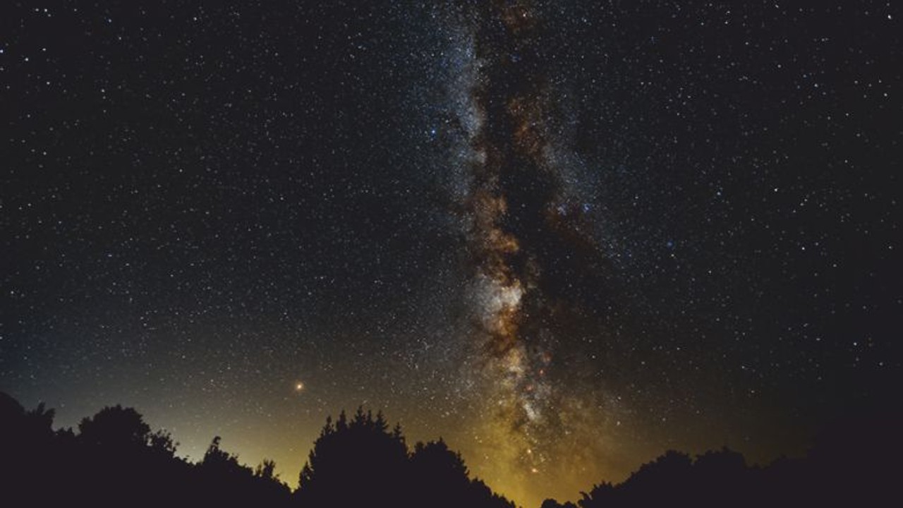 Balıkesir'e Gelen Meteor Yağmuru, Çıplak Gözle Görülecek
