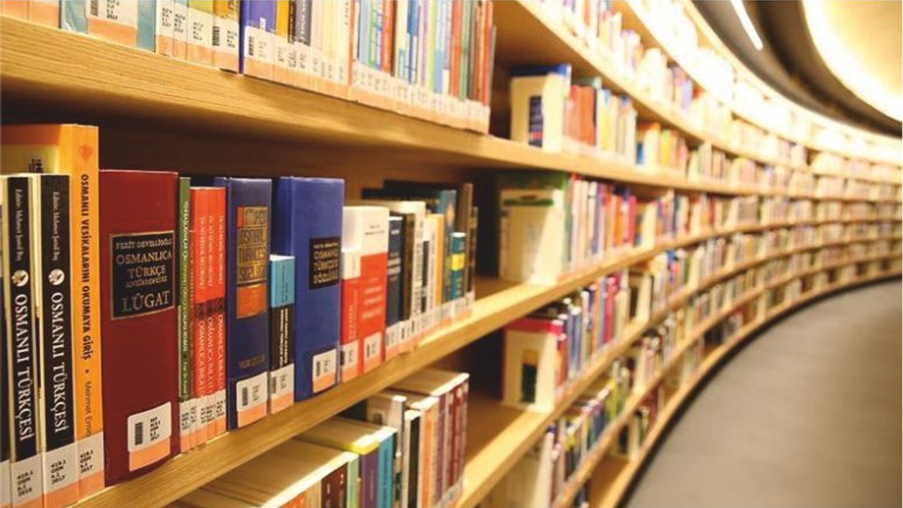 Bilim Edebiyat ve Tarihin Işığında: Çamlık Kütüphanesi