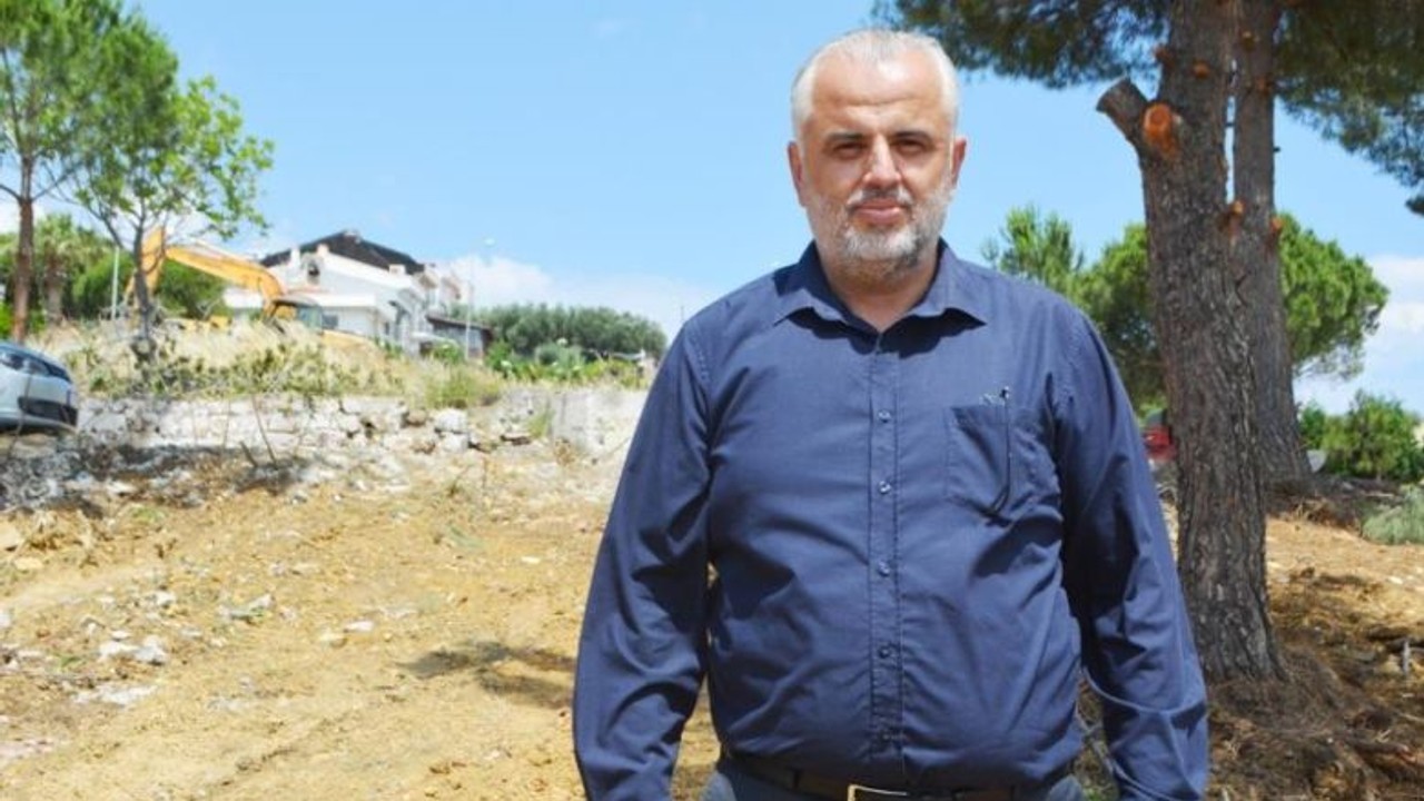 Ayvalık AK Parti İlçe Başkanı Ali Gür İstifa Etti