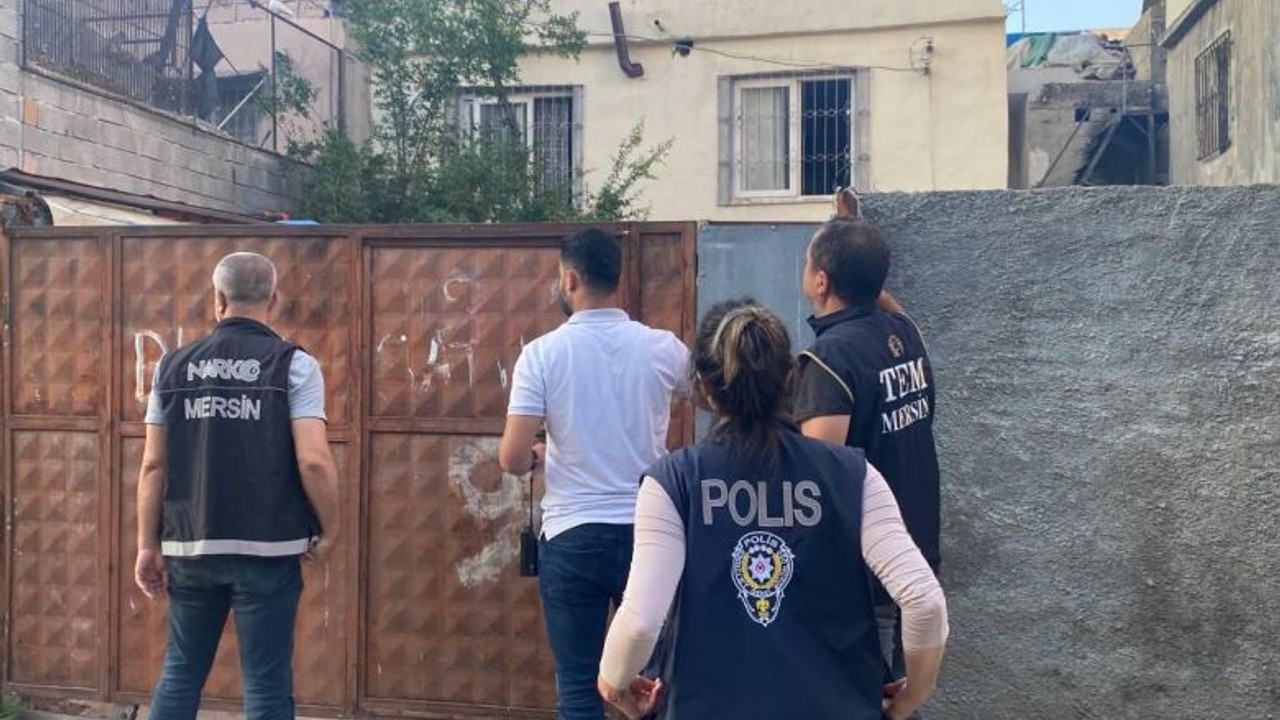 Balıkesir'de 21 Aranan Şahsa Operasyon