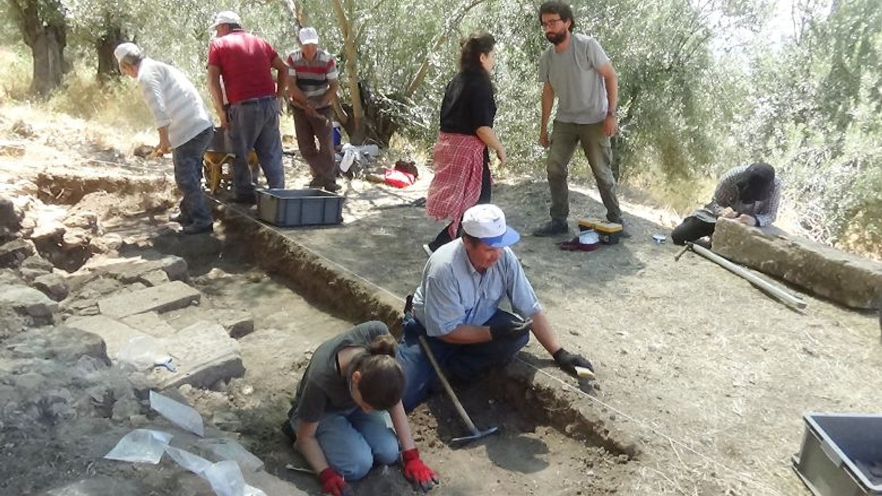 Balıkesir’de Toprağın Altından Bin 700 Yıllık Villa Çıktı