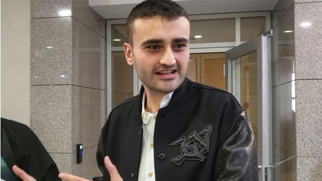 CZN Burak ve Babasına Hapis Şoku !