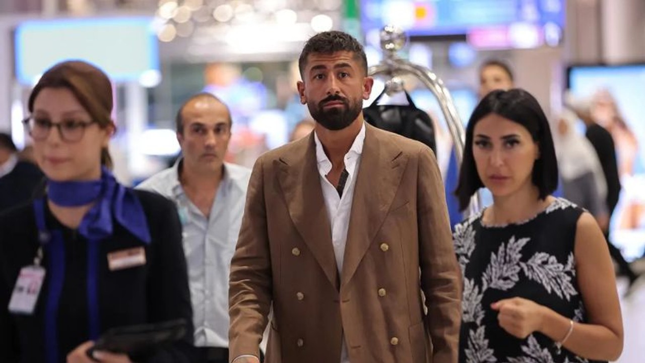 Galatasaray Demirbay'ı 'Ramiz Dayı' Videosu İle Duyurdu