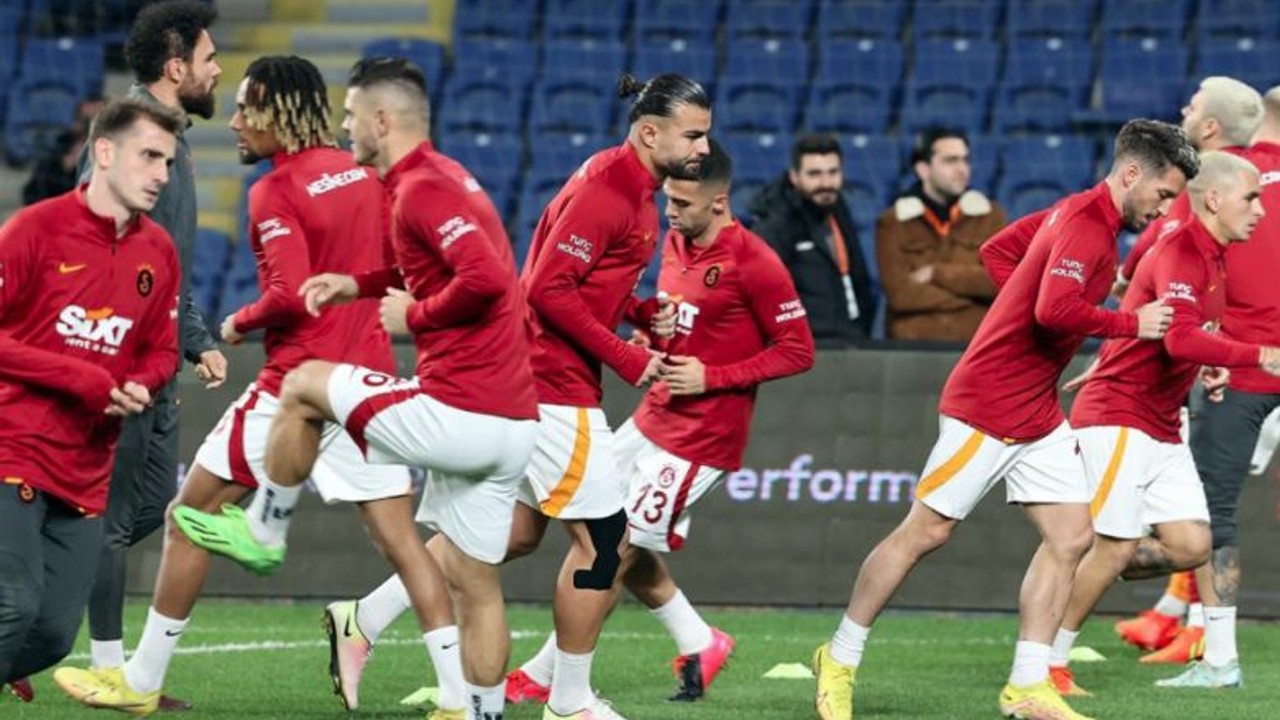 Galatasaray'ın Kamp Kadrosu Belli Oldu