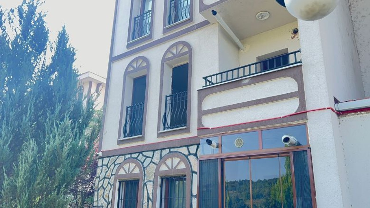 Kan Donduran Cinayet ! Anne ve Anneannesini Öldürdü Sonra Parçaladı
