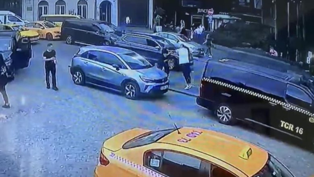 Kısa Mesafe Cinayeti ! Taksicinin Öldüresiye Dövdüğü Adam Kurtulamadı