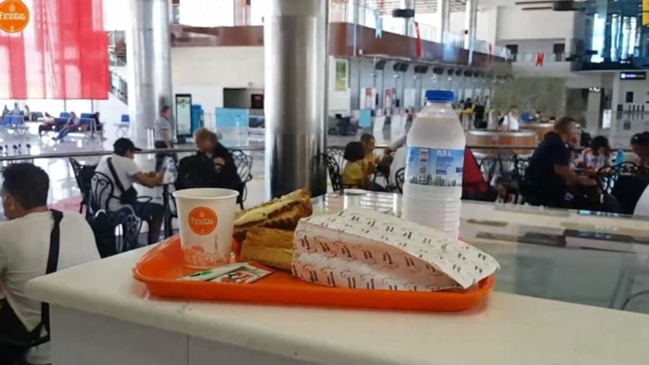 Koca Seyit Havalimanı’nın Cep Dostu Fırıntaş Kafe Açıldı