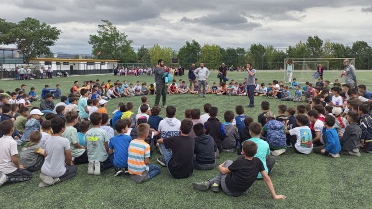 Yusuf Başkan'dan Çocuklara Jest