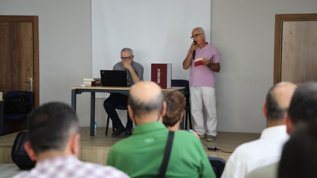 'Sevgi Dilimiz Yunus Emre' Söyleşisi Edremitlilerle Buluştu