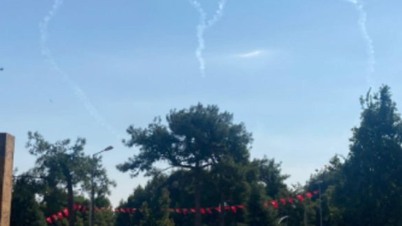 Türk Yıldızlar'ı Balıkesir'de İz Bıraktı