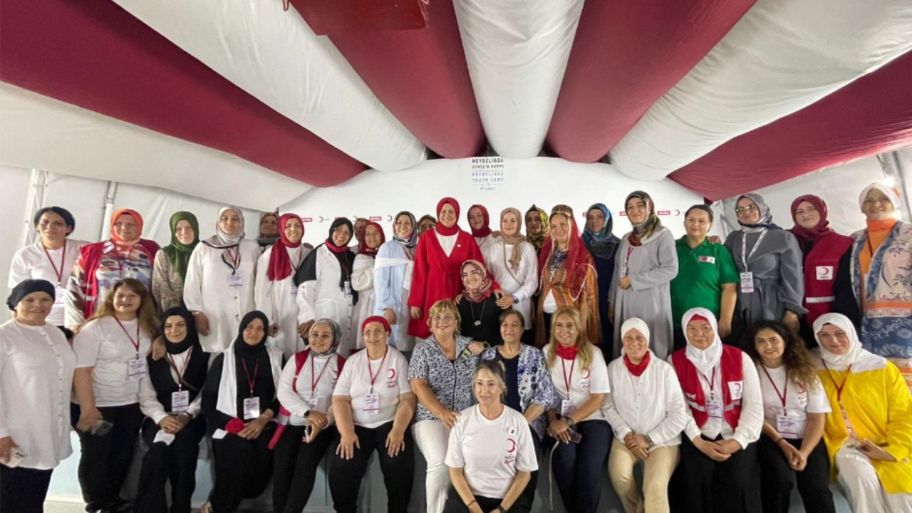Kızılay Kadın Kolları Heybeliada'da Güçlü Kadınları Ağırladı