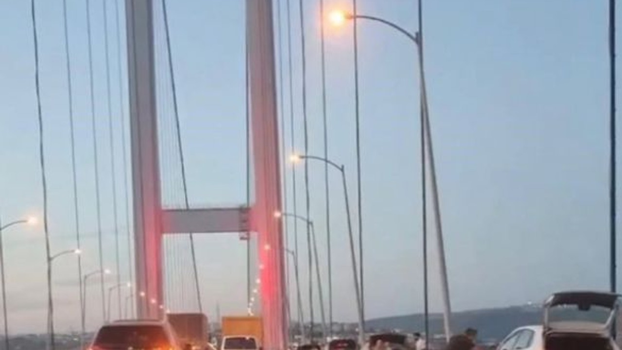 Köprüde Garip Olay! Kimse Ne Olduğunu Anlayamadı