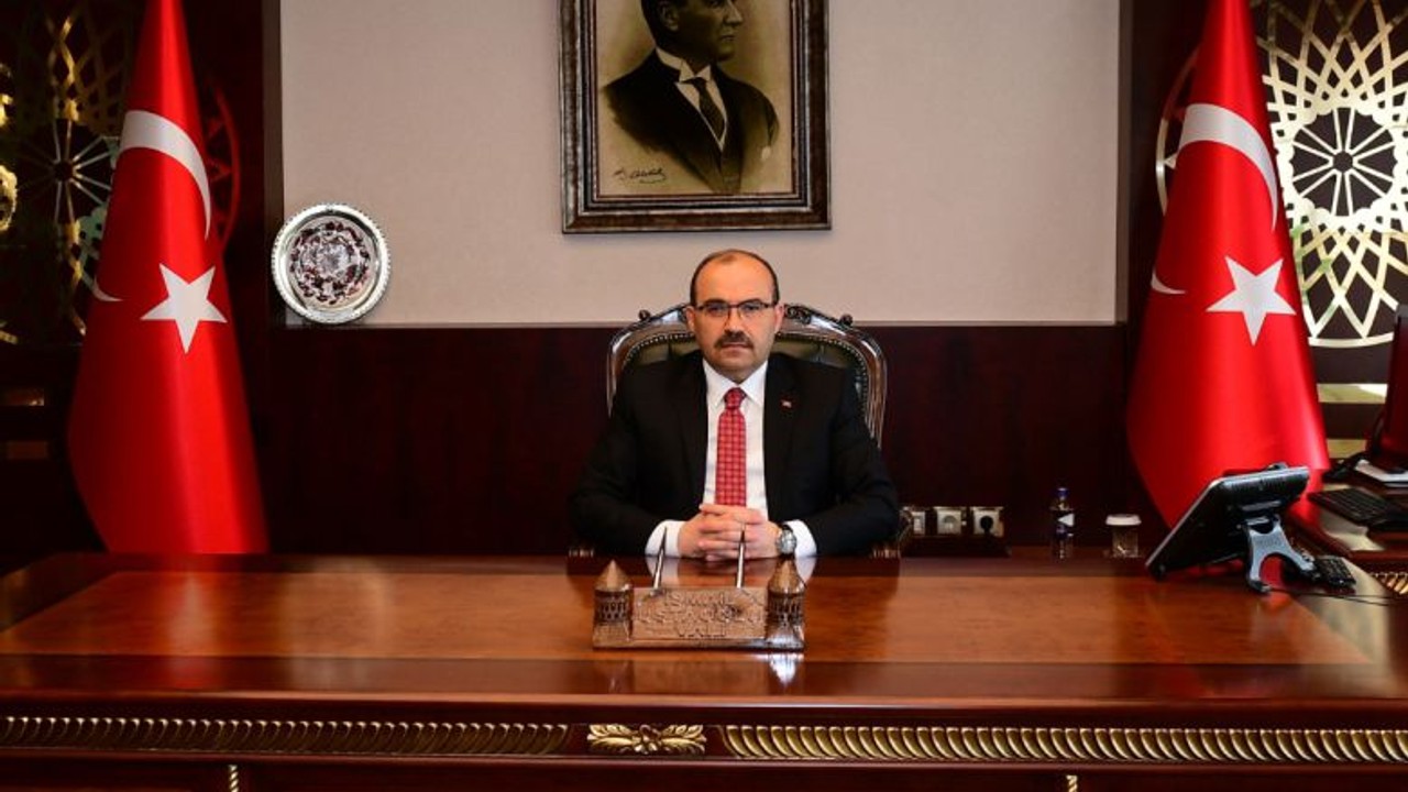 Vali Ustaoğlu’dan Zafer Bayramı Mesajı