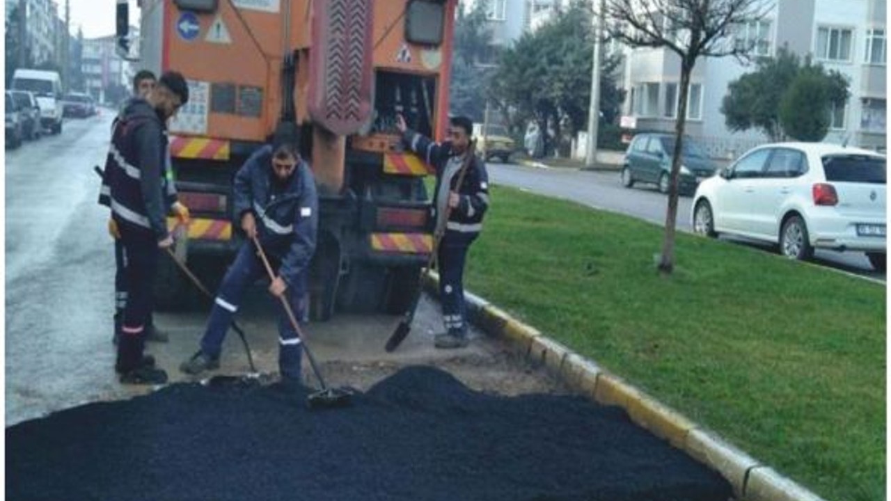 Karesi'de Asfaltlama Çalışmaları Sürüyor