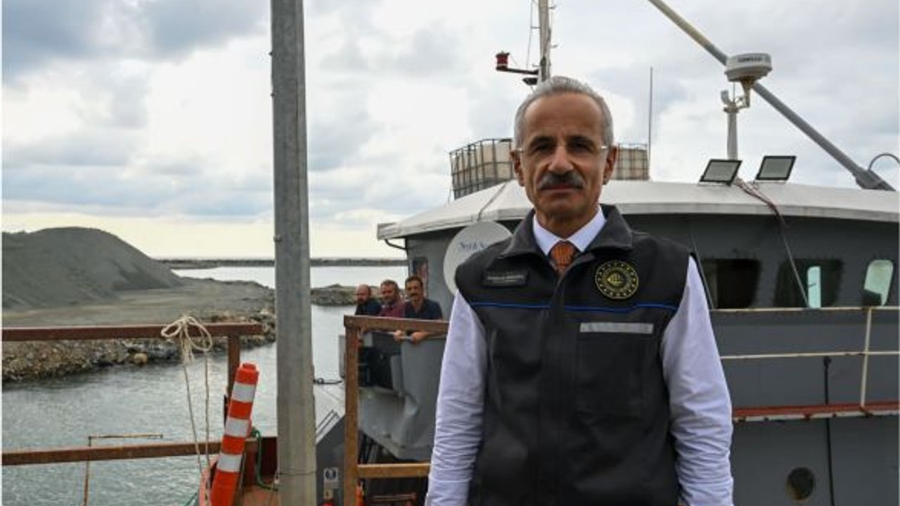 Bakan Uraloğlu’ndan Hız Katacak Lokomotif