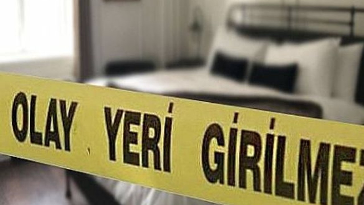 İşten Döndü Eşini Kanlar İçinde Buldu!