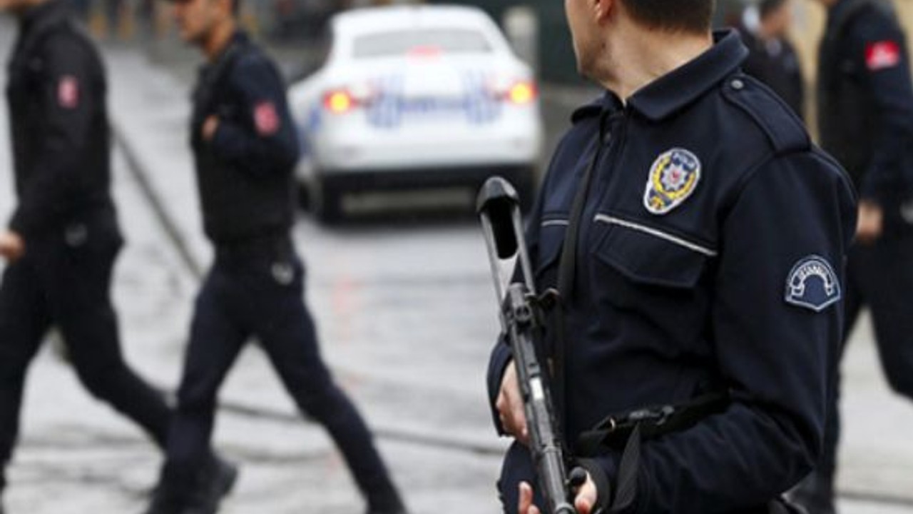 Balıkesir'de 3 Adet Ruhsatsız Tüfek Ele Geçirildi