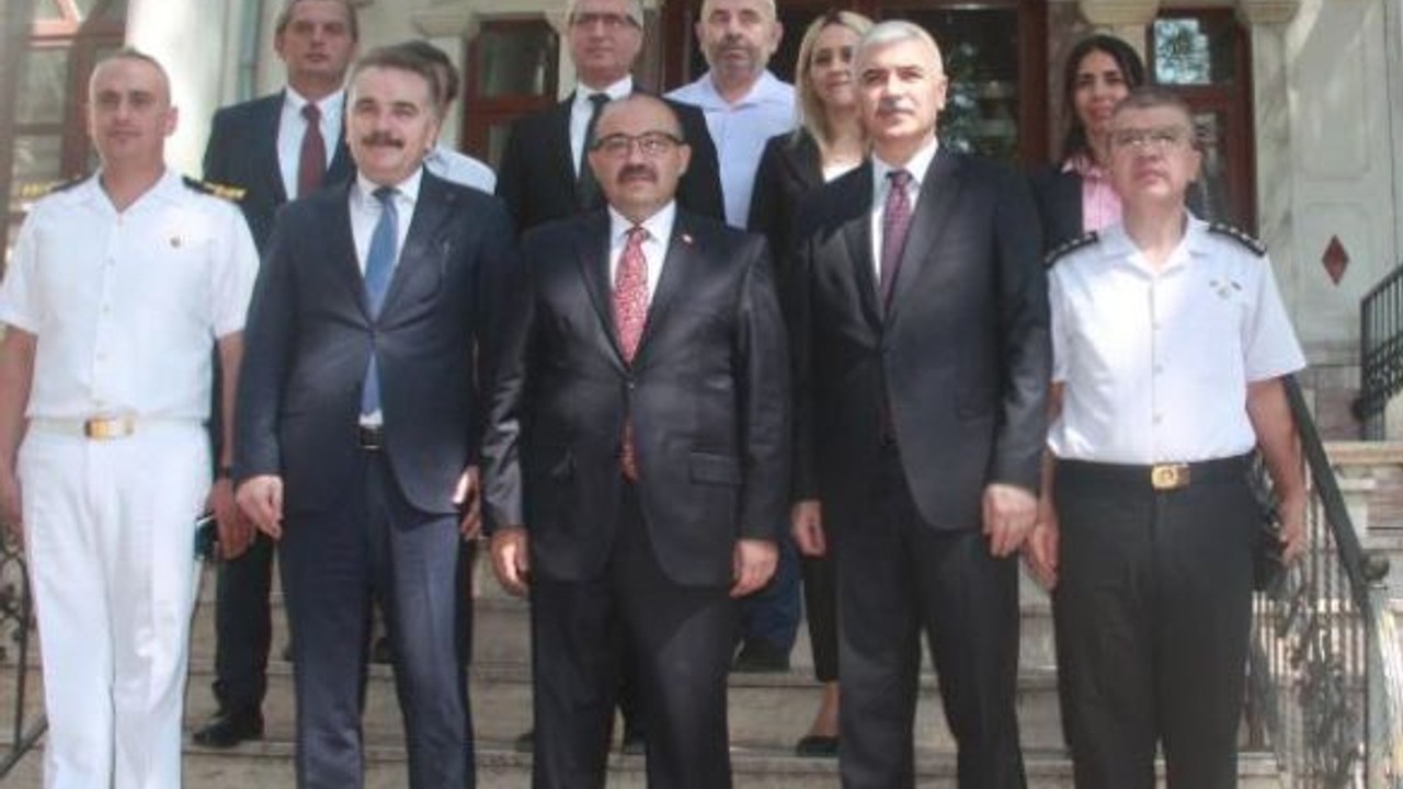 Vali İsmail Ustaoğlu’ndan İlk İlçe Ziyareti Edremit’e