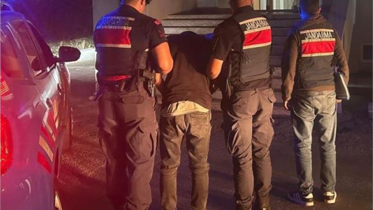 Sahte Jandarmanın Planı Suya Düştü! Balıkesir'de Yakayı Ele Verdi