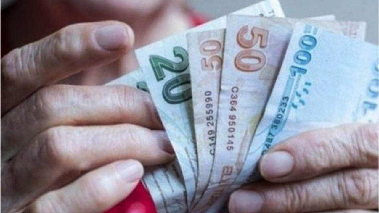 Emekli Bayram İkramiyesi Ödemeleri Bugün Başlıyor Mu?