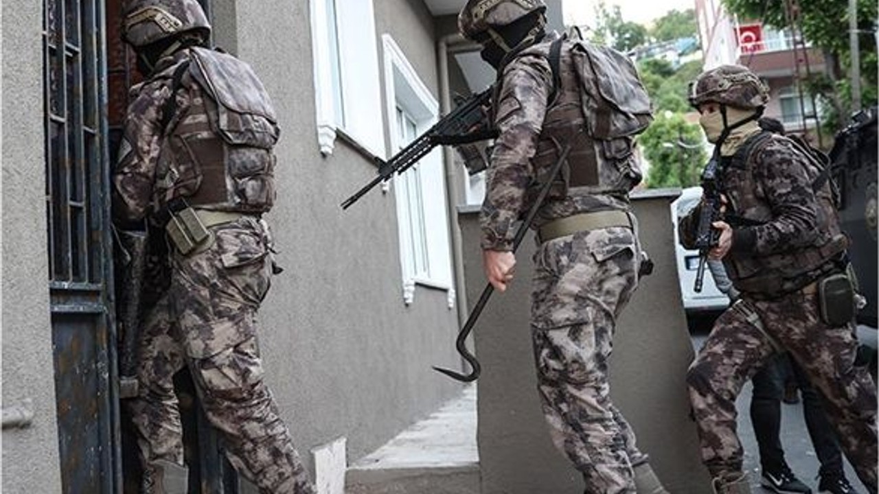 Bakan Yerlikaya Duyurdu: Balıkesir'de Mercek-4 Operasyonu