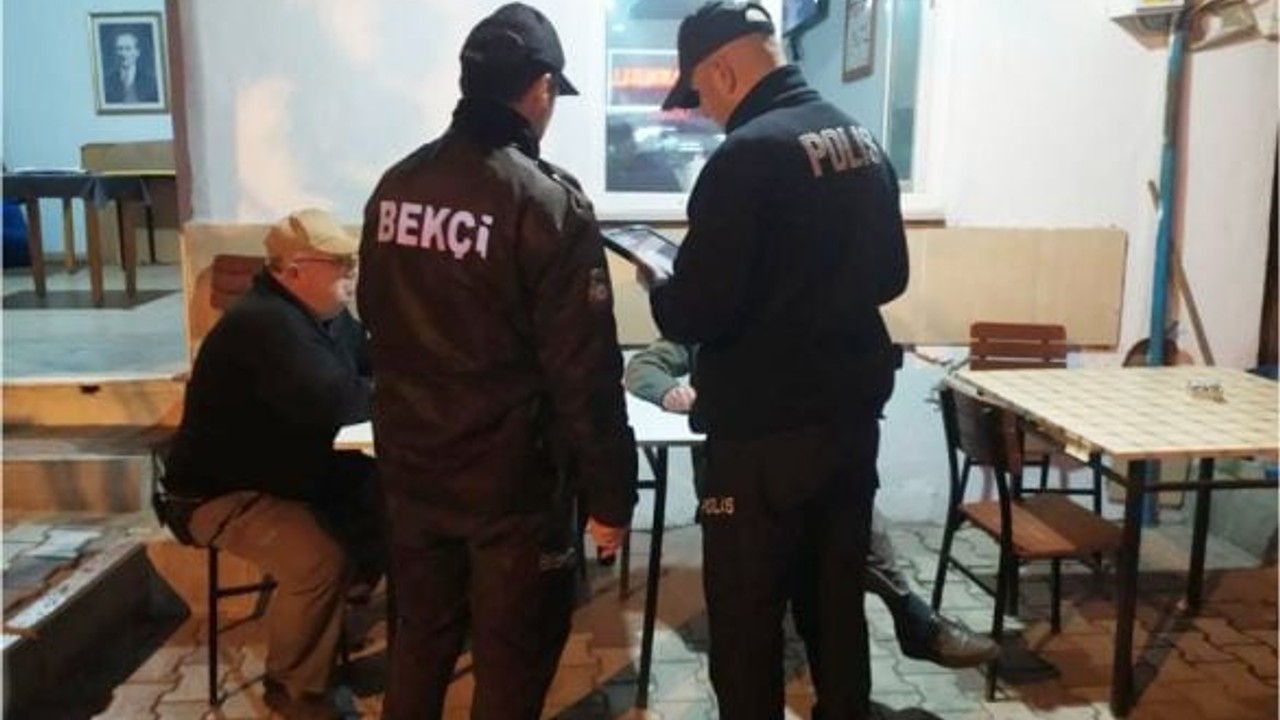Balıkesir'de 88 Özel Ekiple Gece Yarısı Operasyonu