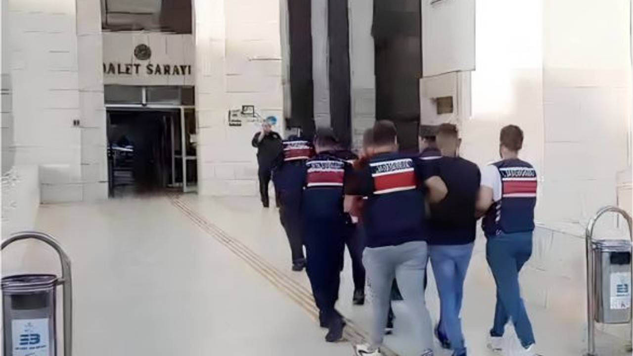 Hırsızların İzini Süren Jandarma Şüphelileri Adreslerinde Yakaladı