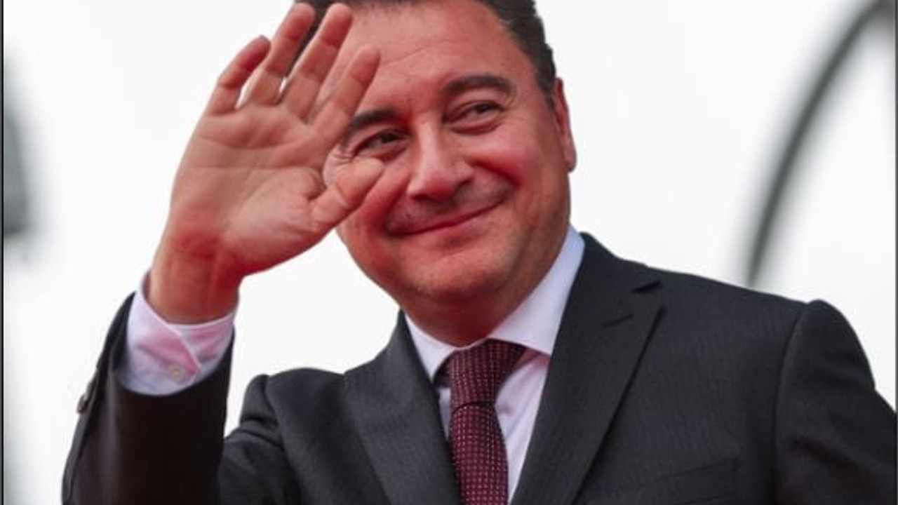 Ali Babacan Özgür Özel'i Tebrik Etti