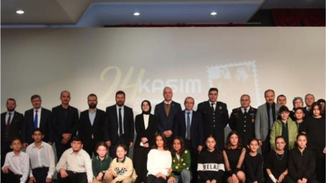 Sındırgı Belediye Personelinden Öğretmenler Günü Kutlaması
