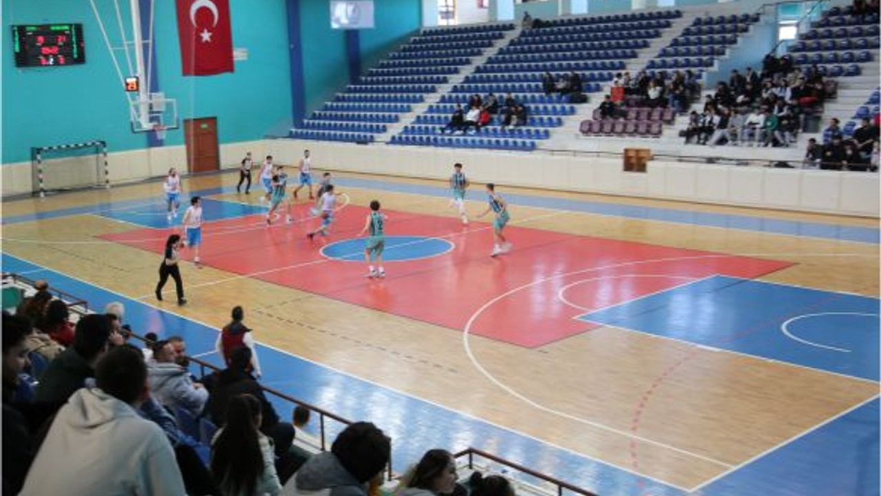 BANÜ Basketbol Turnuvası İlk 3'e Girdi!