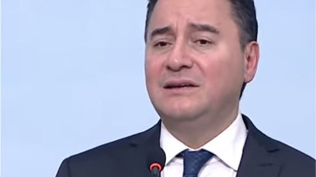 Babacan: 'Türkiye Yoksullar Toplumu Haline Geldi'