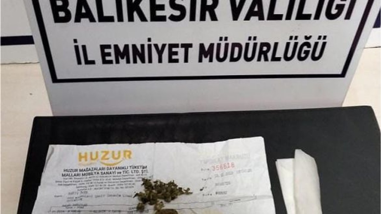 Hırsızlık Şüphelisi Uyuşturucu İle Yakalandı