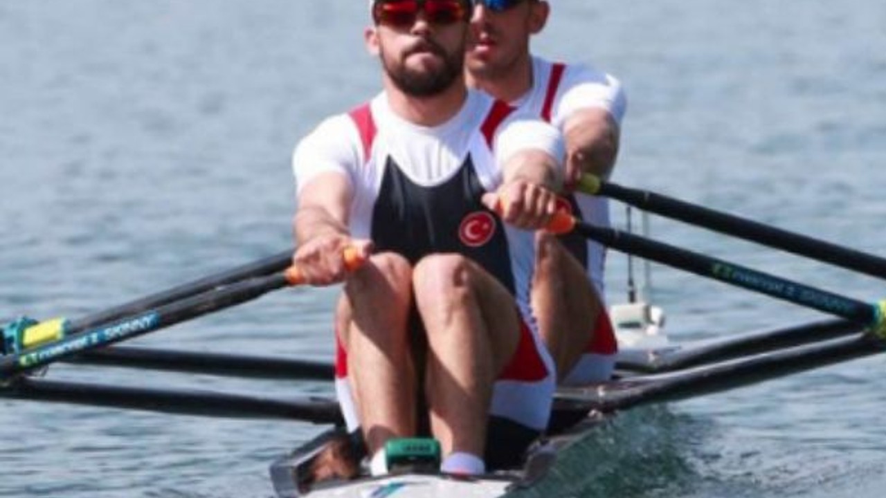 Kürek Milli Takımı Olimpiyat Hedefiyle Kürek Çekiyor