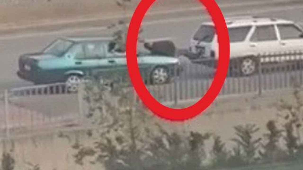 Otomobili Ayaklarıyla İterek Kurtardı