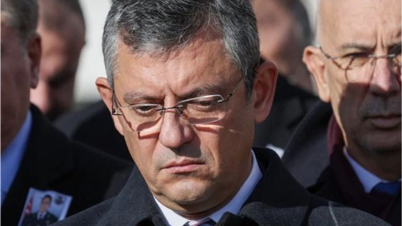 Şehit Cenazesinde Özel'e Tepki