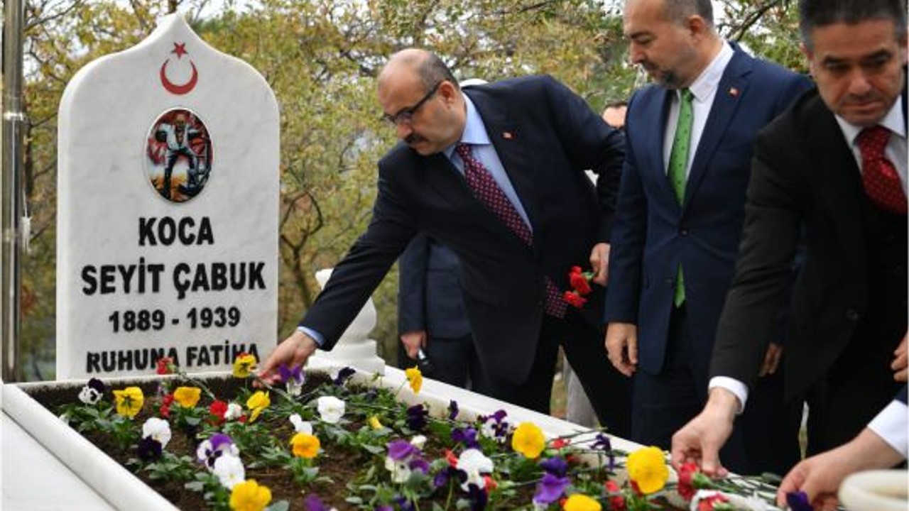Vali Ustaoğlu: 'Seyit Onbaşı Türk Milletinin Gurur Kaynağı'