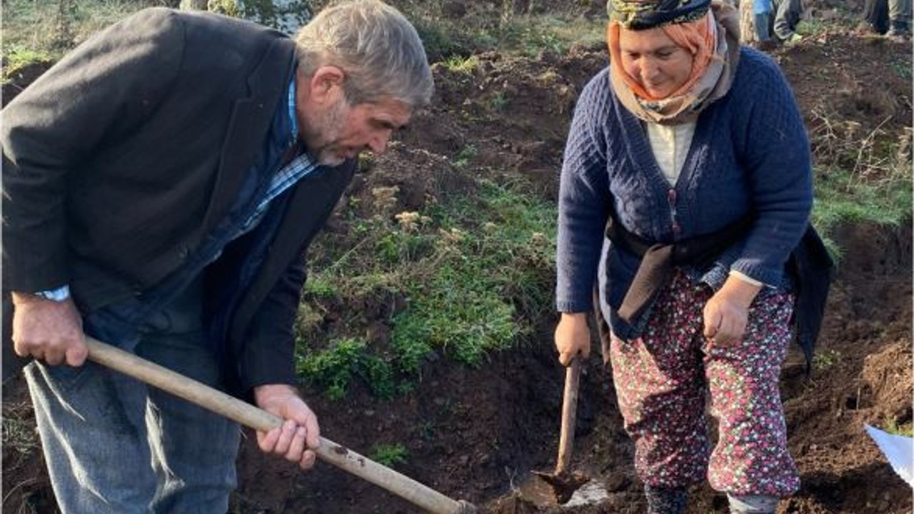 Sındırgılı Çift Geleceğe 'Nefes' Miras Bırakıyor