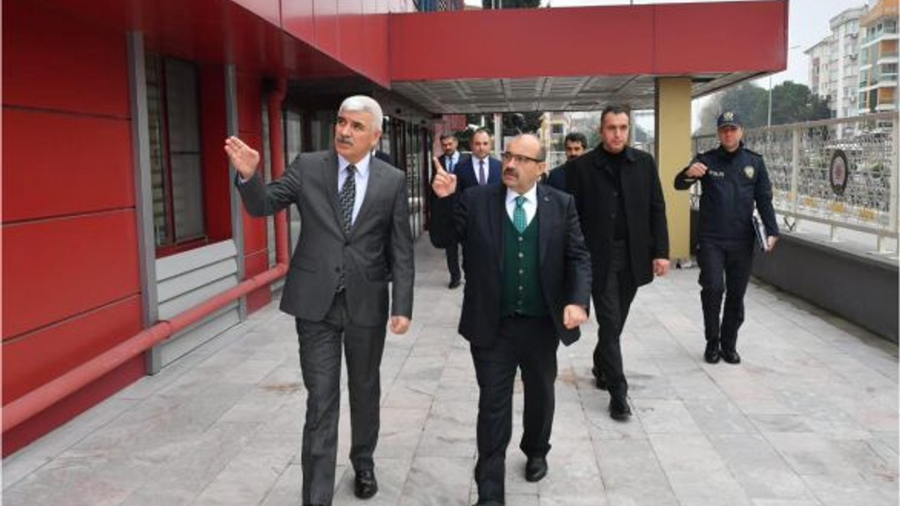 Vali Ustaoğlu Emniyet Müdürü Yiğit'le Buluştu
