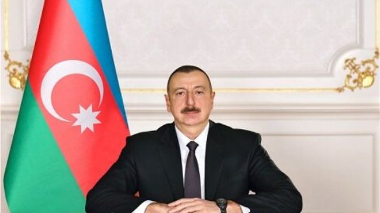 Aliyev'in cumhurbaşkanı adaylığı onaylandı