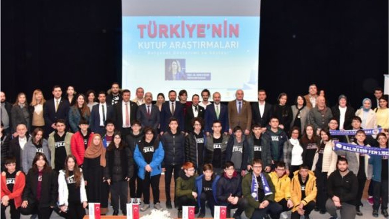BAÜN'de Dünyayı İlgilendiren Belgesel Sunumu