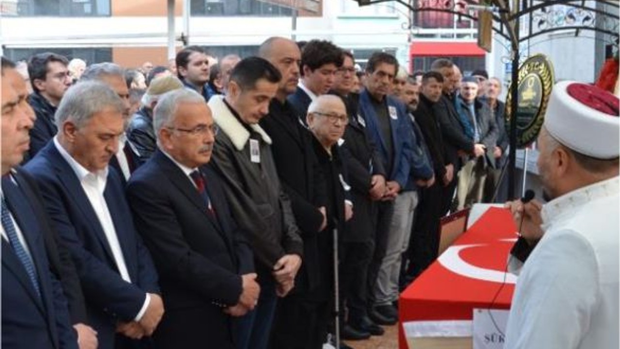 Eski Bakan Şükrü Yürür son yolculuğuna uğurlandı