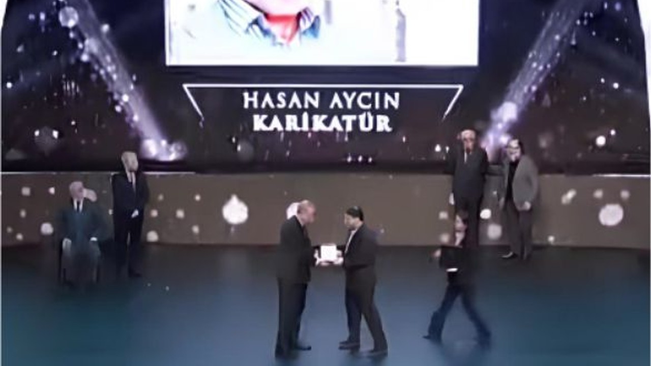 Hasan Aycın'dan Balıkesir'e Prestijli Ödül