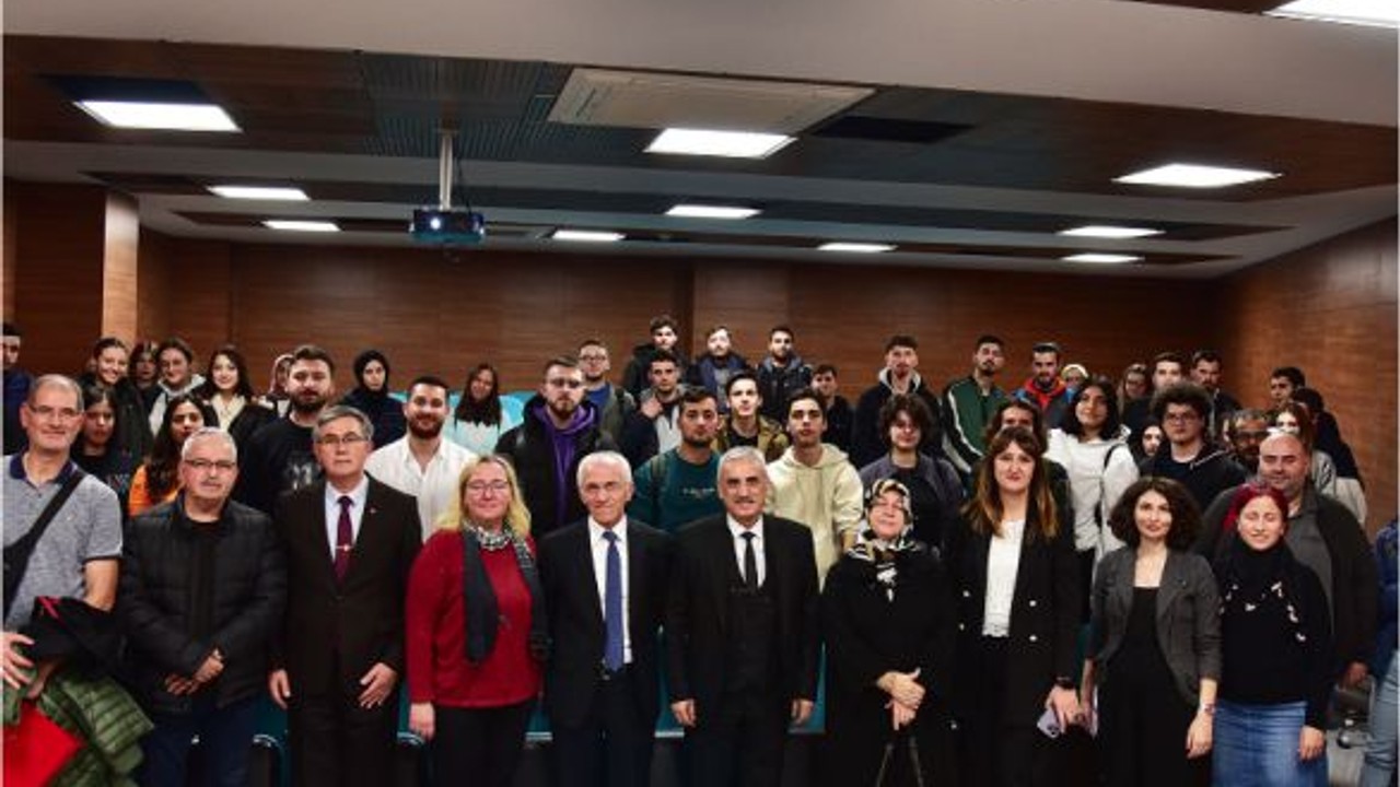 Osmanlı Padişah Haremi Konferansla Aydınlandı